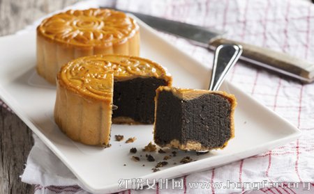食療提醒:過量吃月餅的危害非常之多