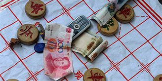 大學生街頭棋局輸6000 不到1分鐘學費全輸光7人被拘