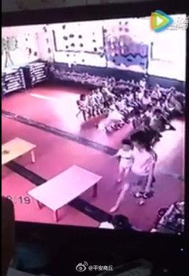 河南一幼兒園女教師掌摑2名兒童 警方:已被行拘