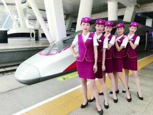 復興號乘務組推“6心”服務法為特殊旅客提供貼心服務